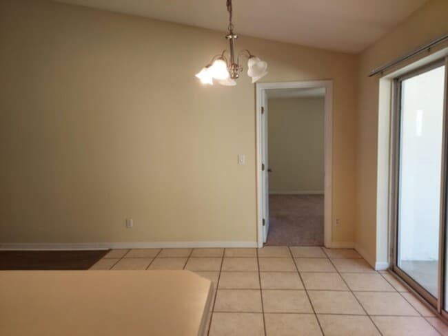 Building Photo - Cute duplex in Palm Coast      www.werentsunshine.com