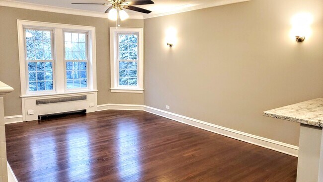 Building Photo - 29 N Brainard Ave