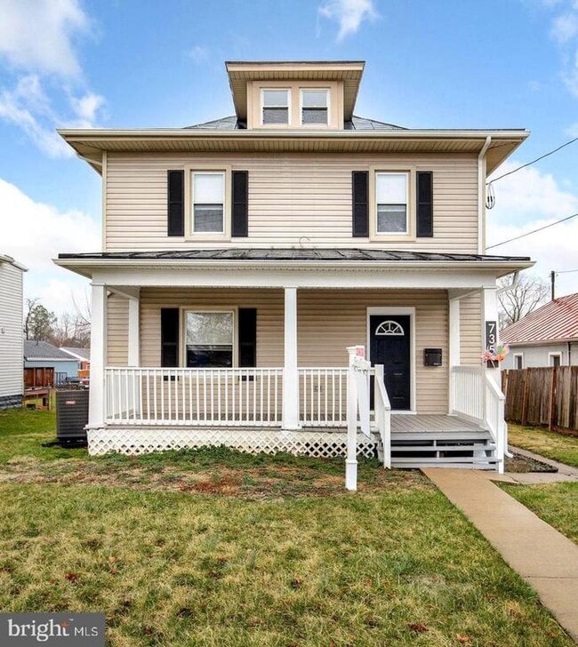 Primary Photo - 735 Berryville Ave