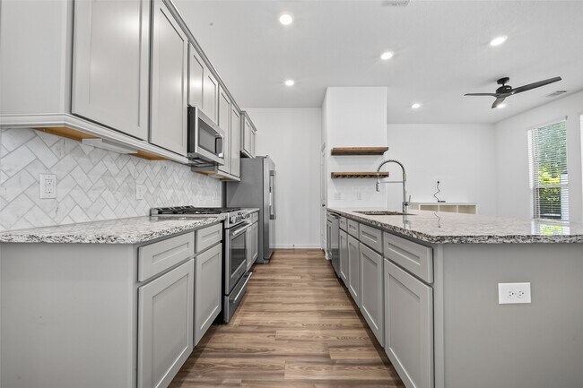 Building Photo - 4743 Glen Isle Dr