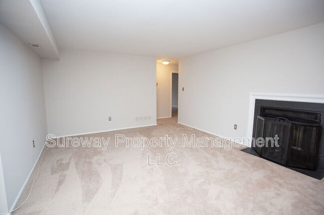 Building Photo - 159A Birchfield Ct