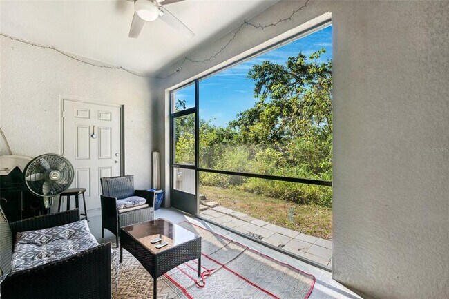 Building Photo - 10687 Lake Montauk Dr