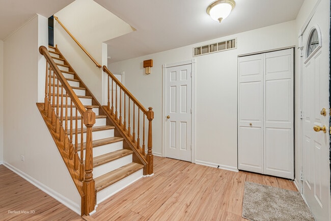 Building Photo - 255 Ironbark Ct