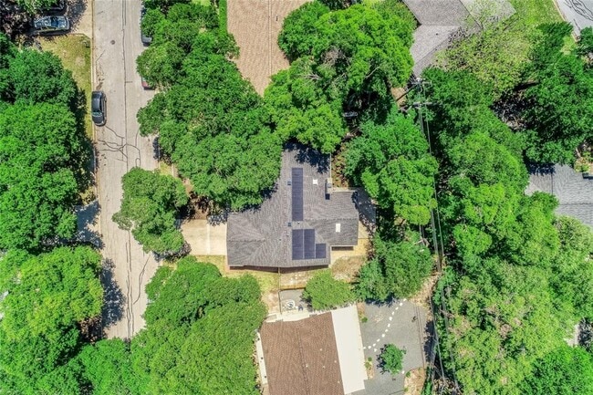 Building Photo - 1707 Fawn Dr