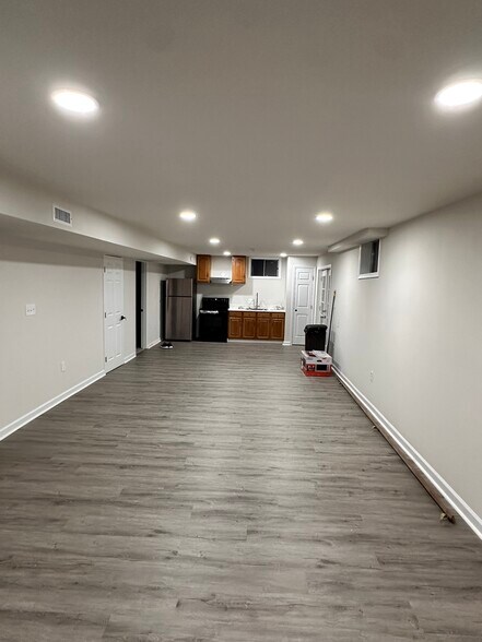 Building Photo - 13 Summerwood Dr