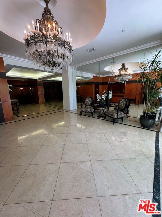 Building Photo - 10787 Wilshire Blvd