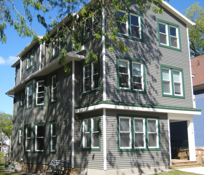 Building Photo - 2134 Winnebago St