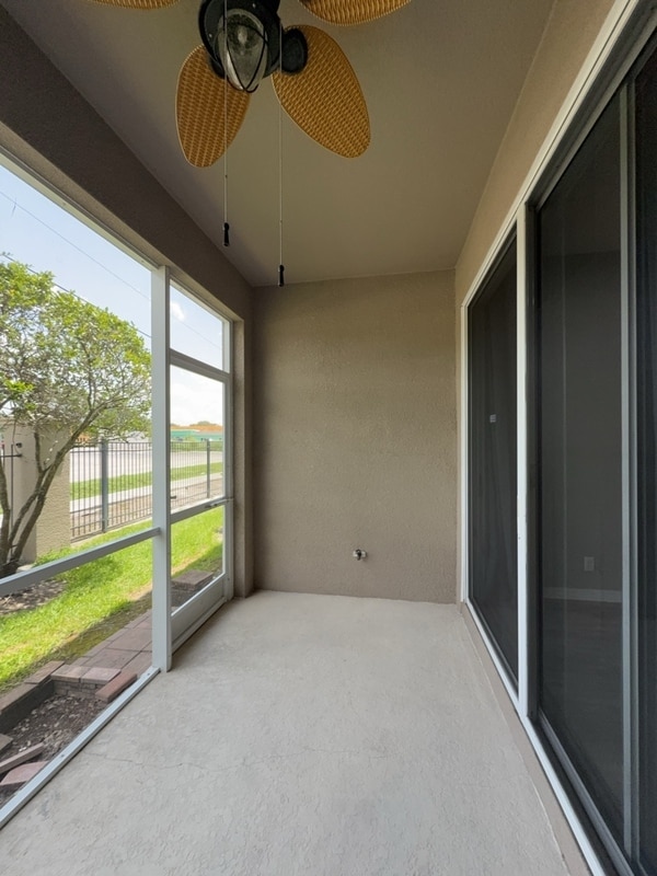 Building Photo - 9818 Fan Palm Way
