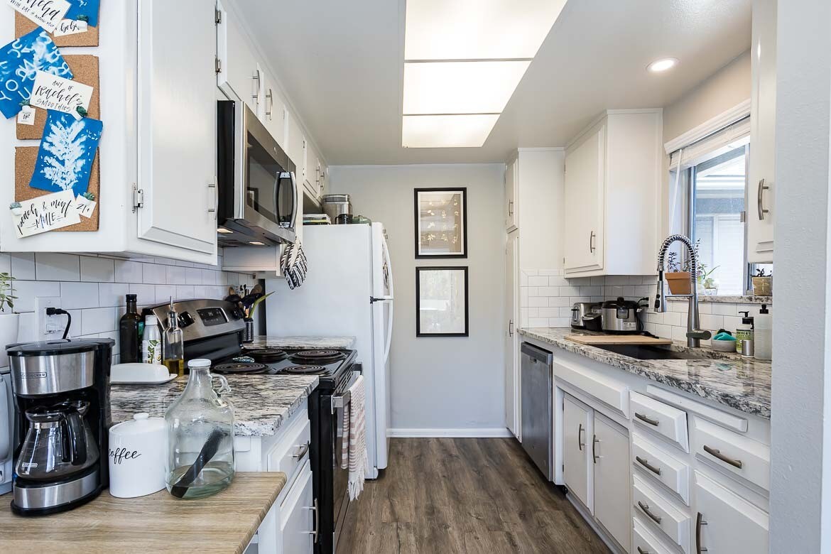 Building Photo - 1750 Prefumo Canyon Rd