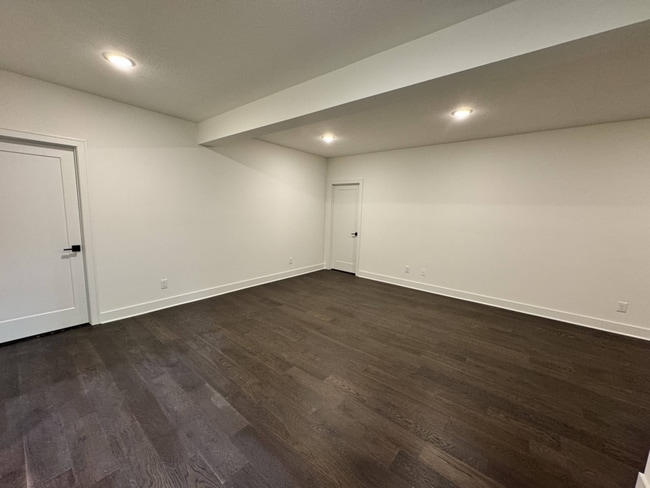 Building Photo - 1617 SW Hedgewood Ln