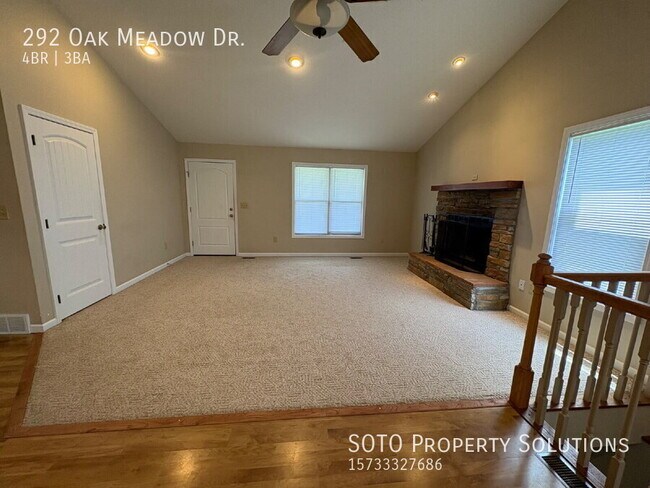 Building Photo - 292 Oak Meadow Dr