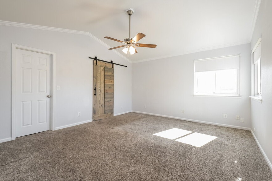 Building Photo - 6228 E 123rd Dr