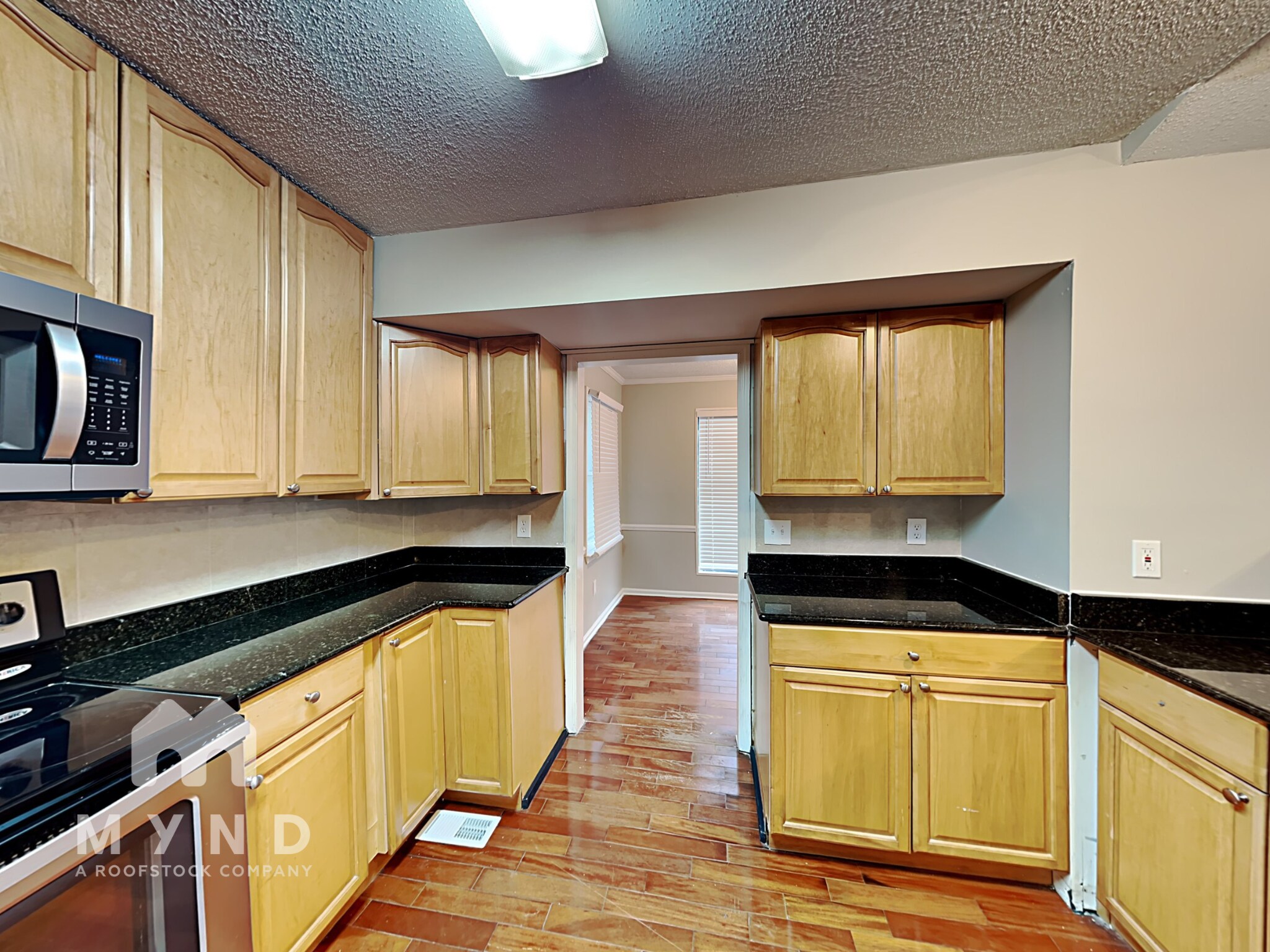 Building Photo - 13001 Lakeview Pkwy