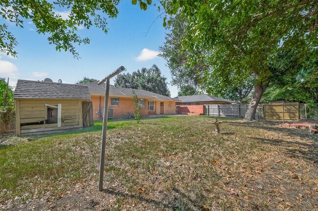 Building Photo - 4022 Osby Dr