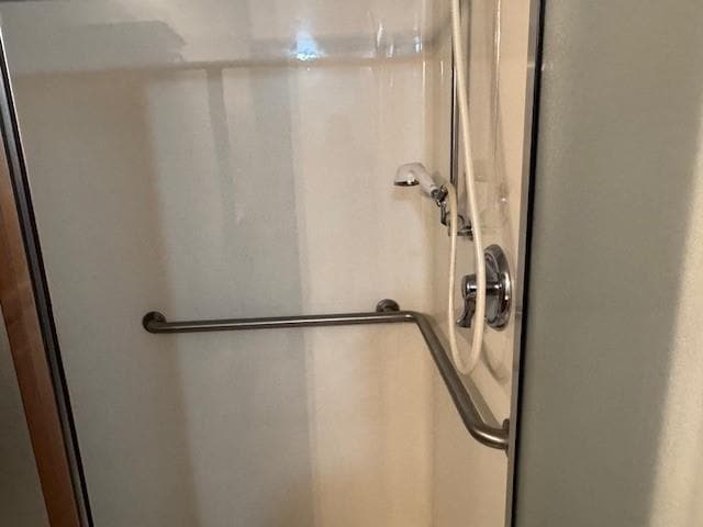 Building Photo - 105 Cobblestone Dr W