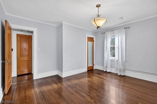 Building Photo - 2096 Lentz Ave