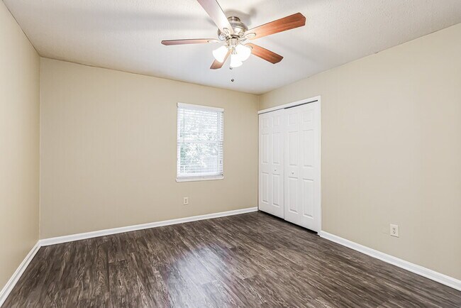 Building Photo - 3702 Blue Creek Ct