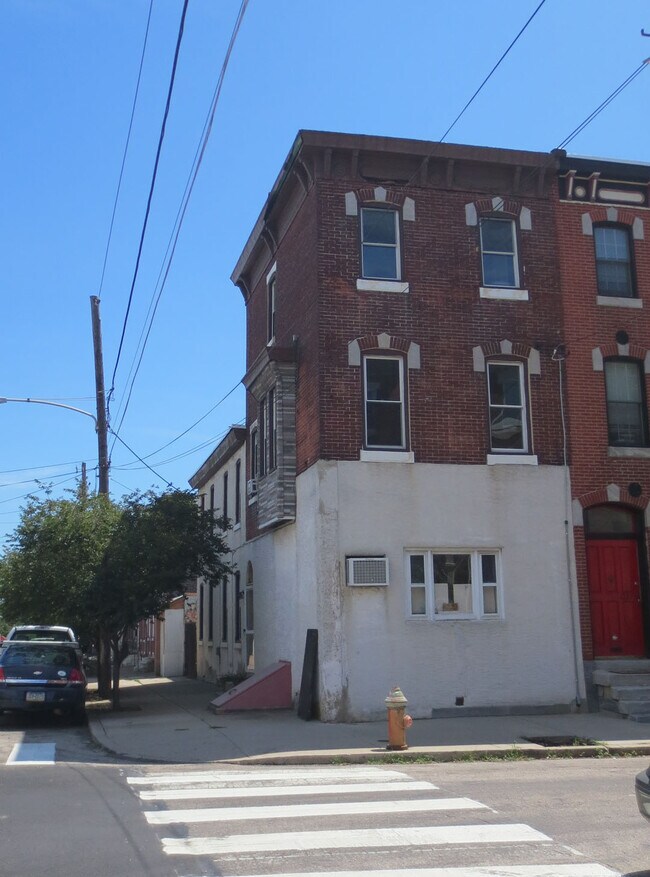 Front View Susq. (v1) - 1229 E Susquehanna Ave