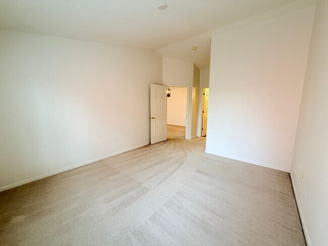 Building Photo - Approved Application w/ Hold ... No Longer Accepting Applications at this Time.