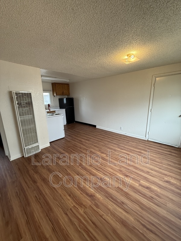 Building Photo - 859 N 4th St