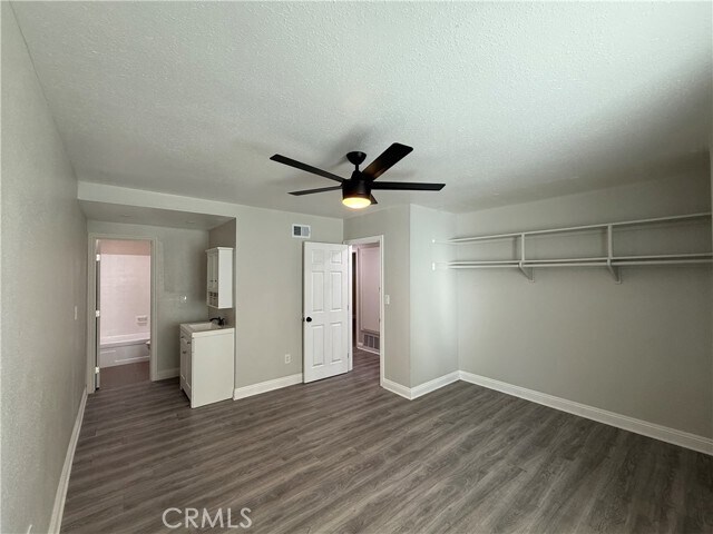 Building Photo - 1386 W 8th St