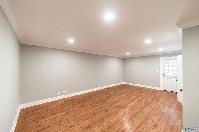 Building Photo - 1300 Wind River Cir SE