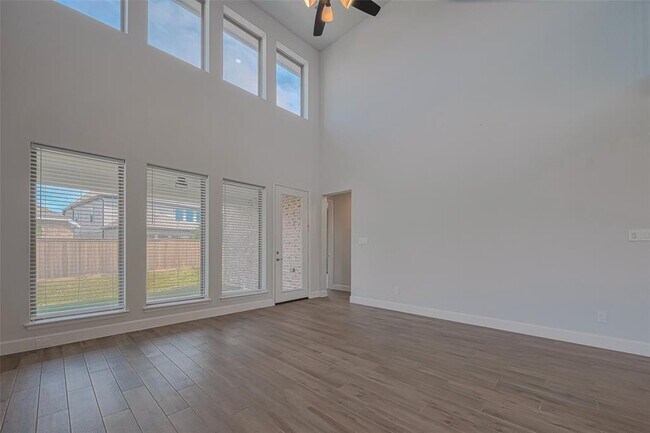 Building Photo - 11430 Bush Clover Dr
