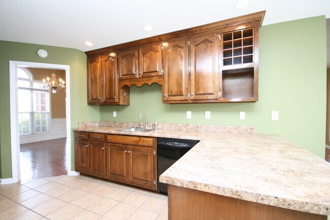 Building Photo - 176 Timber Oak Rd