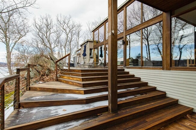 Building Photo - 6 Poppinga Ln