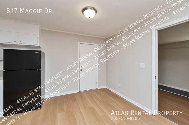 Building Photo - 817 Maggie Dr