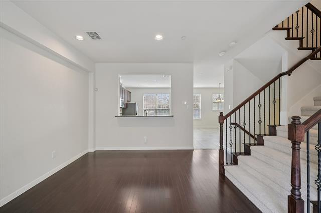 Building Photo - 3934 Amberwood Dr