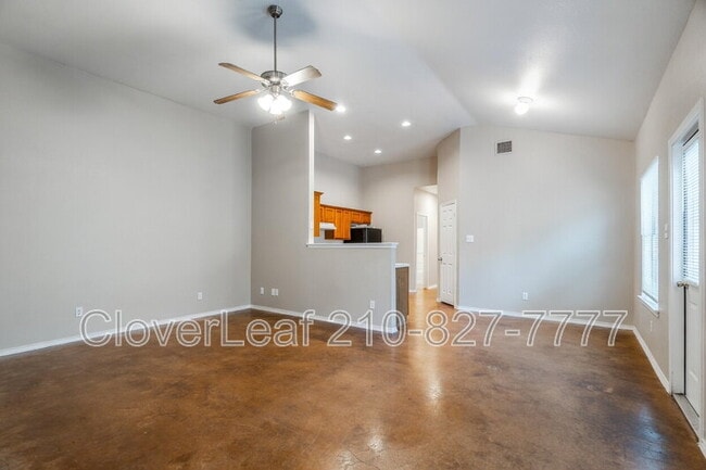 Building Photo - 5718 Golf Heights