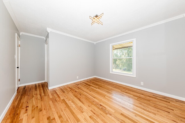 Building Photo - S76W19414 Prospect Dr