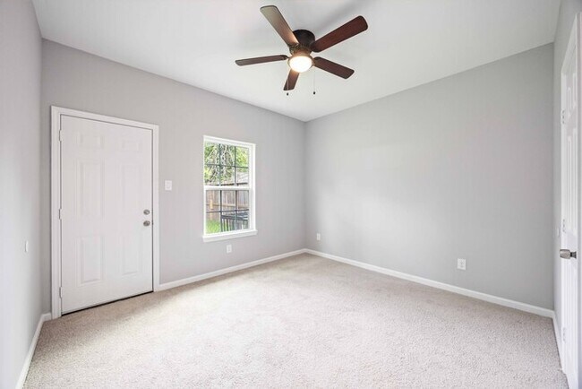 Building Photo - Charming 2 beds 2 baths in Houston!