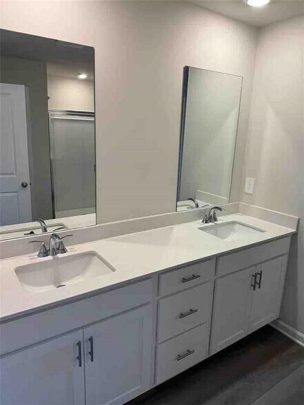 Building Photo - 1063 Sope Crk Cir