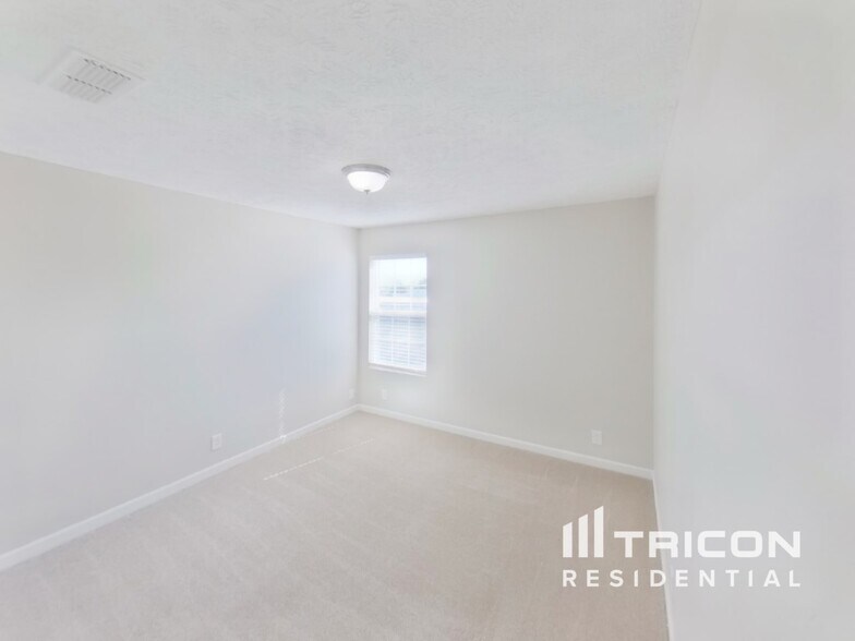 Building Photo - 2616 Apostle Ln