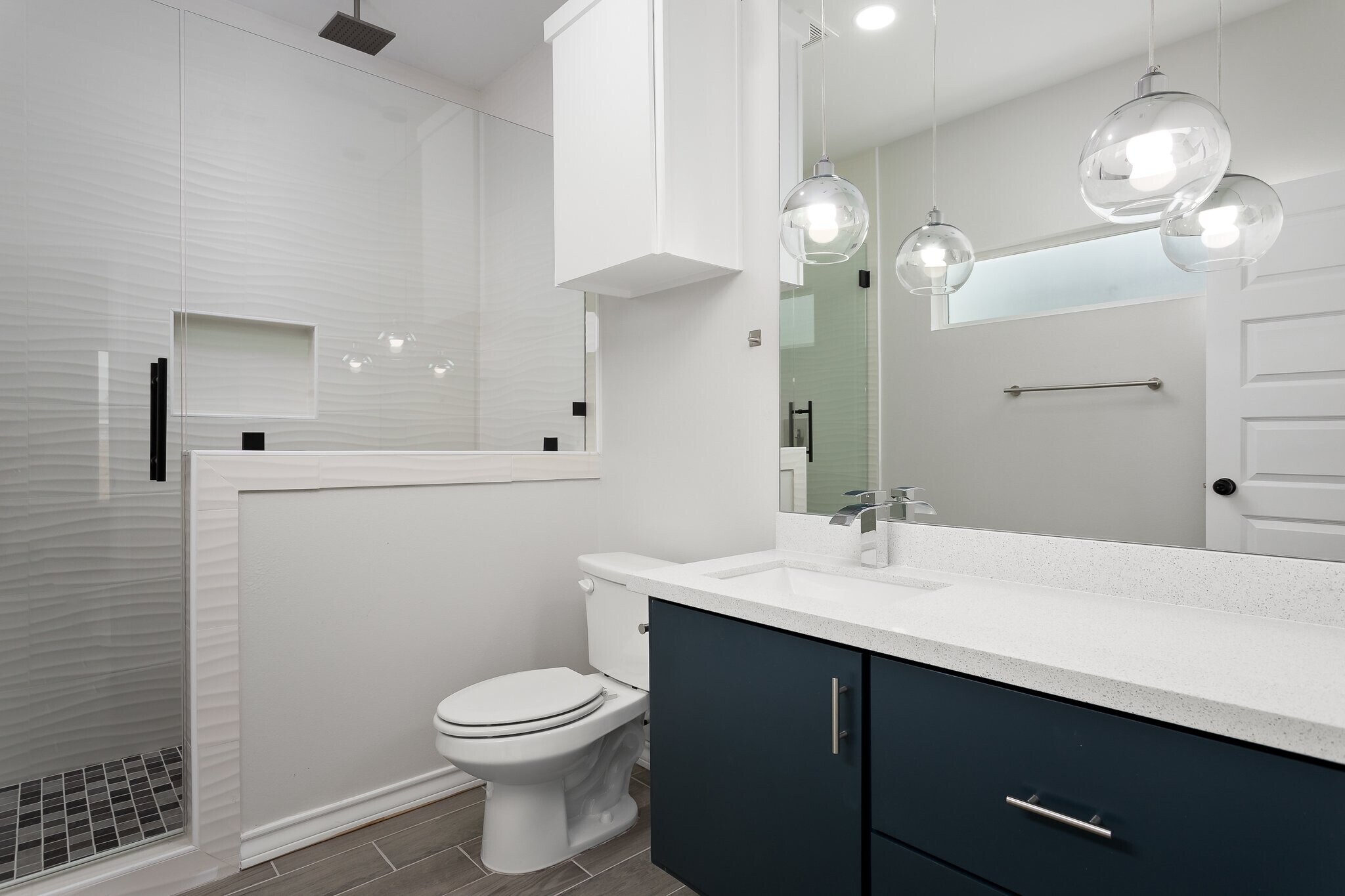 Building Photo - 313 E Moore Rd