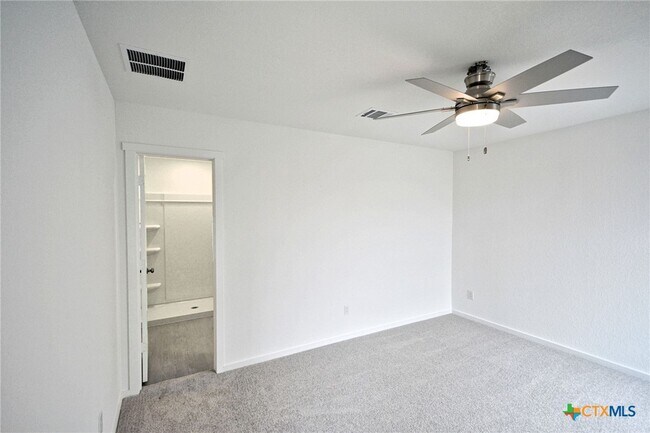 Building Photo - 1506 Pile Trl