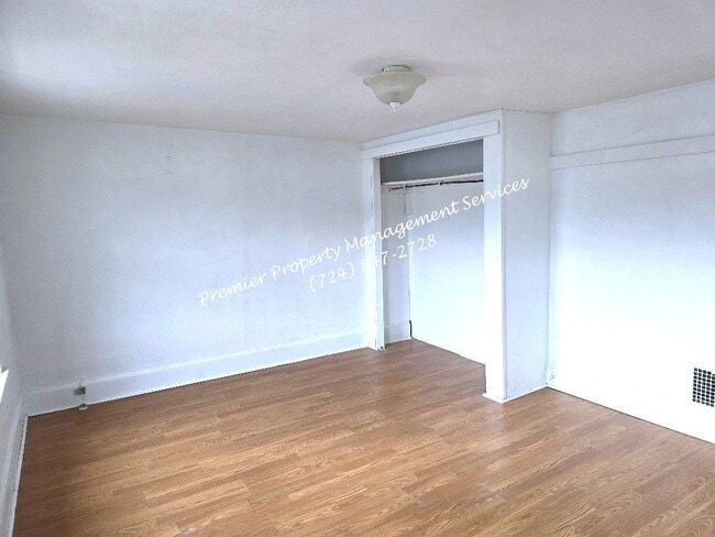 Building Photo - 307 Todd St