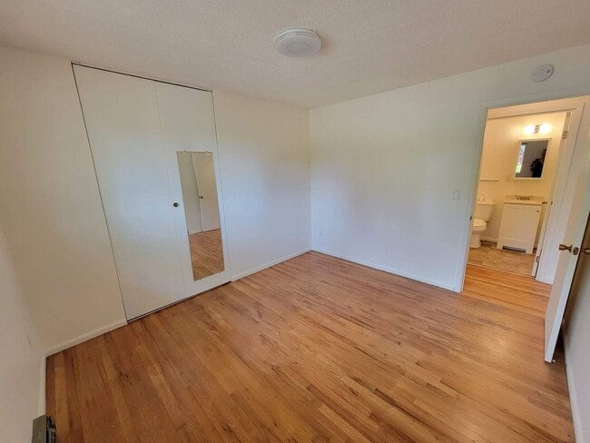 Building Photo - Nice Home Near Weaverville!!