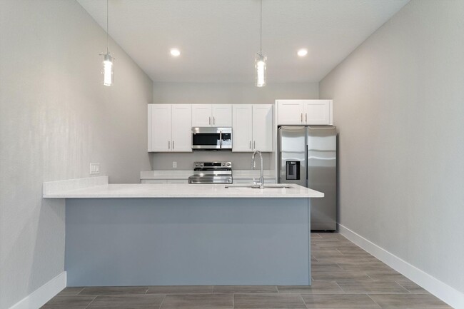 Building Photo - Deposit-Free! Modern, energy efficient hom...