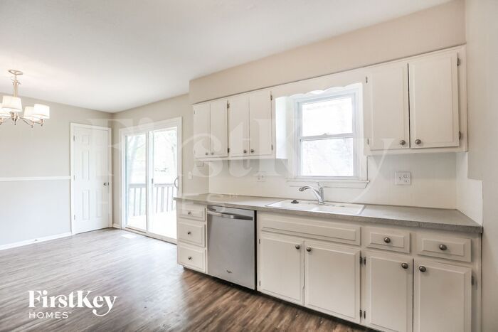 Building Photo - 515 NE 98th Terrace