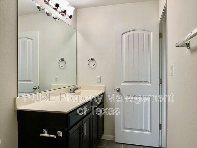 Building Photo - 5681 Porano Cir
