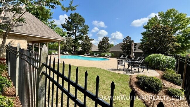 Building Photo - 610 Salems Ct