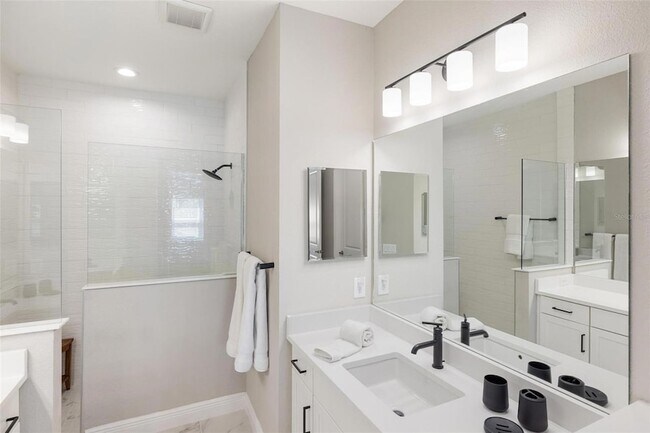 Building Photo - 12673 Palatka Dr