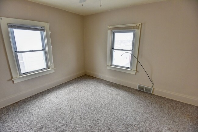 Building Photo - Single-Family Home for Rent in Greensburg, PA