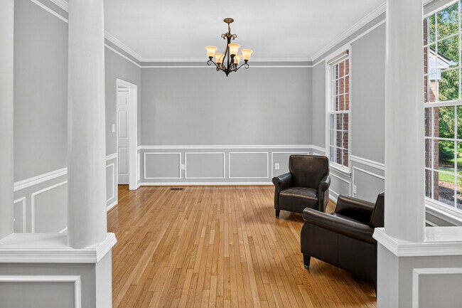 Building Photo - 4512 Rutherford Way