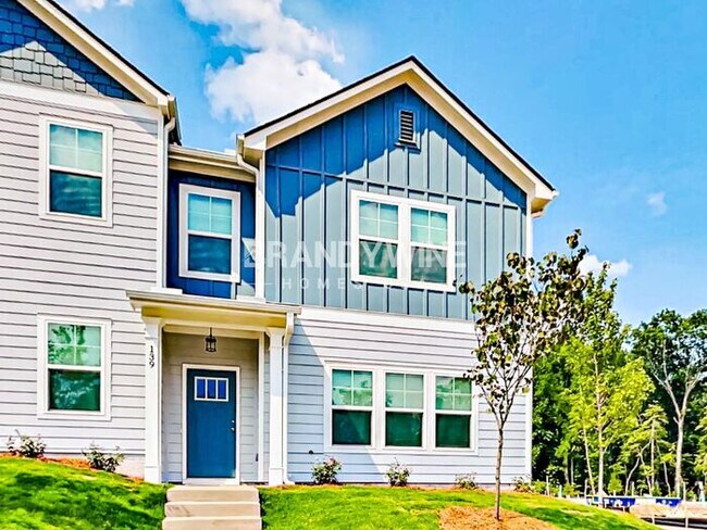 Building Photo - MOVE IN BY 5/24 AND RECEIVE JUNE RENT FREE!