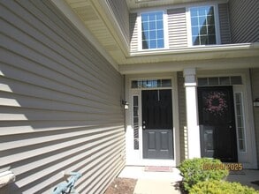 Building Photo - 494 S Jade Ln