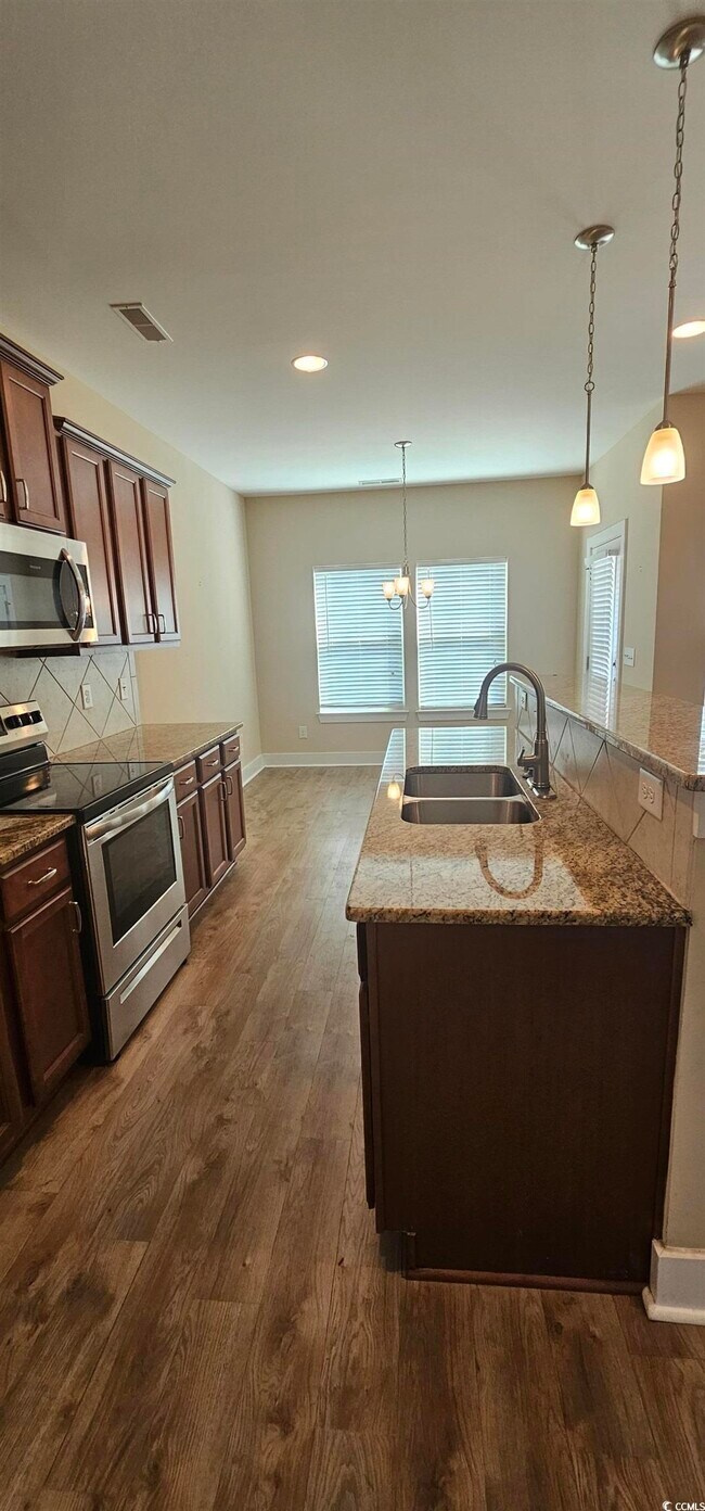 Building Photo - 317 Brighton Pl